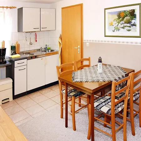 Апартаменты Ferienwohnung, Lohme, Cleaning Included